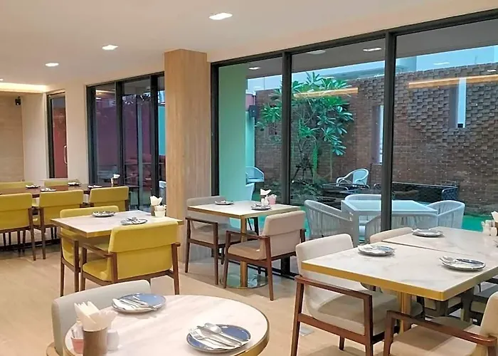 Ekamai By Aspira - Sha Certified Aparthotel Bangkok